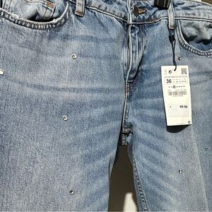 Zara jeans size 4 (36) With cristal and metal studs